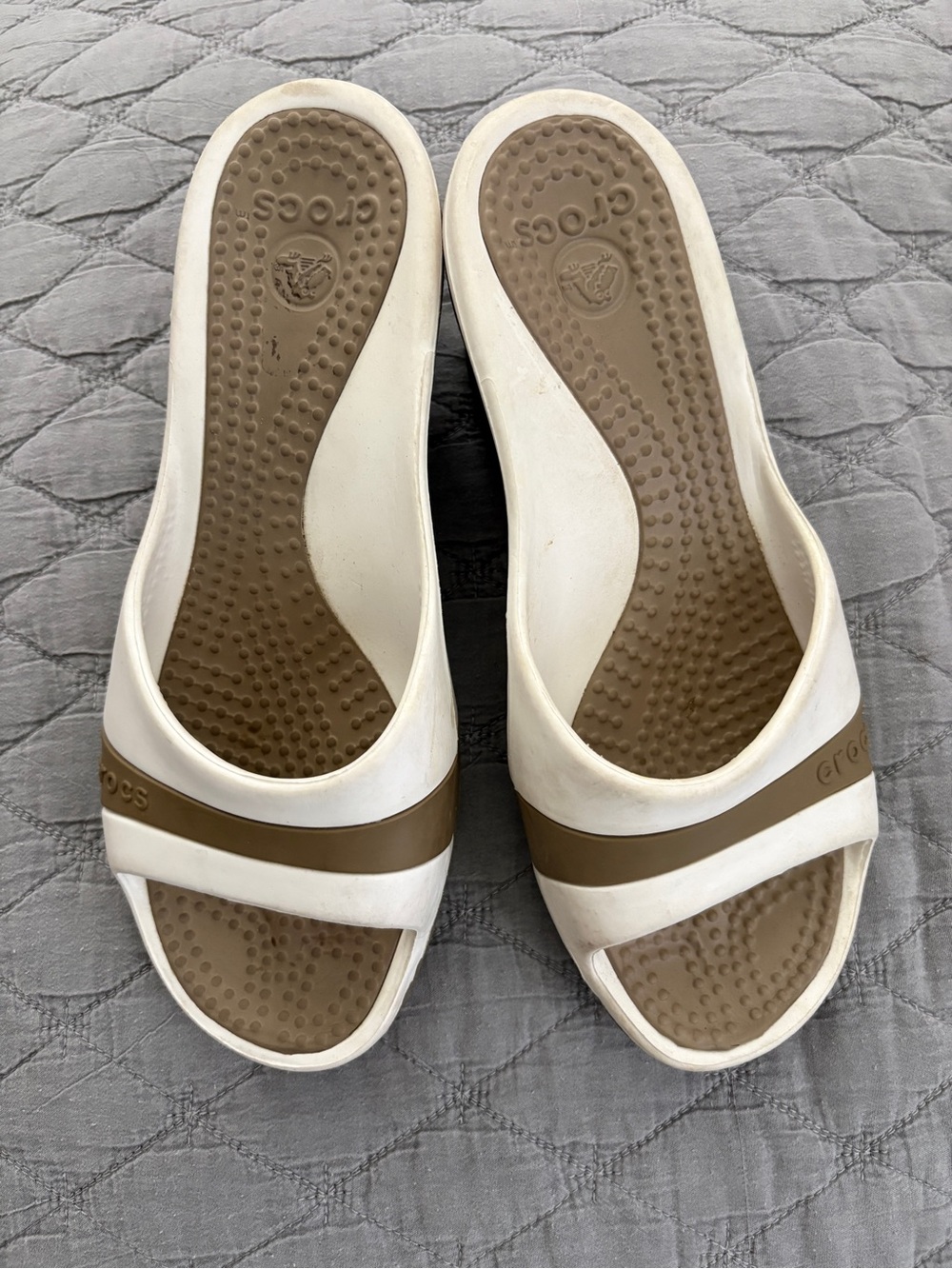 CROCS Women's White and Tan Slide Wedge Mules